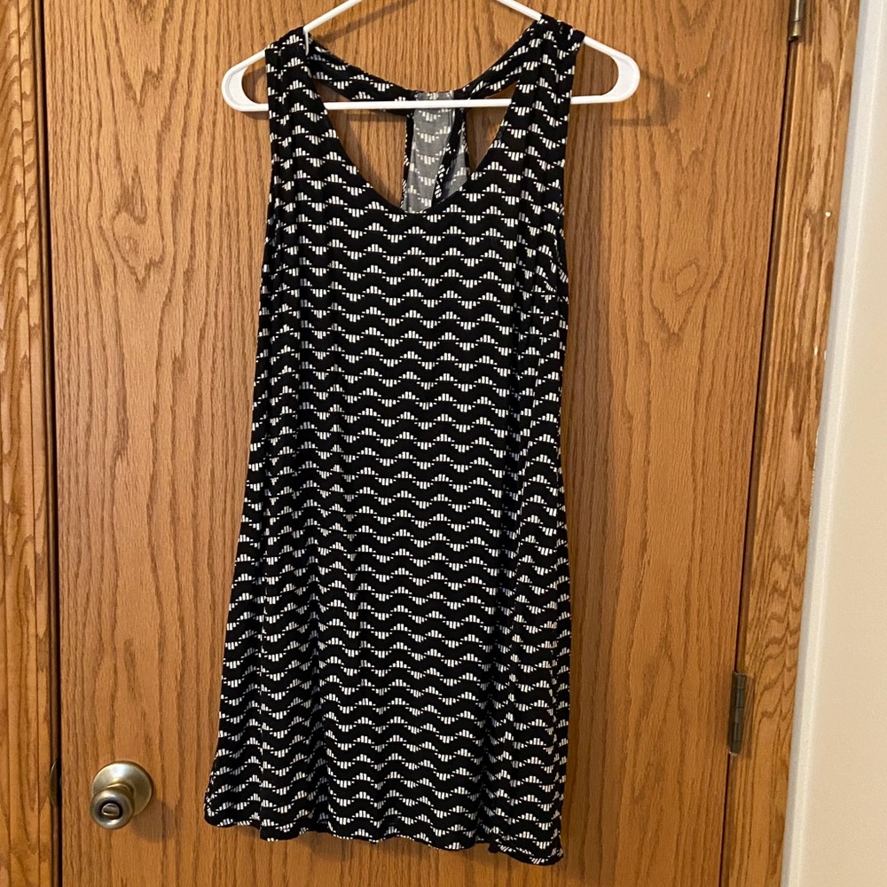 Sleeveless Shift Dress